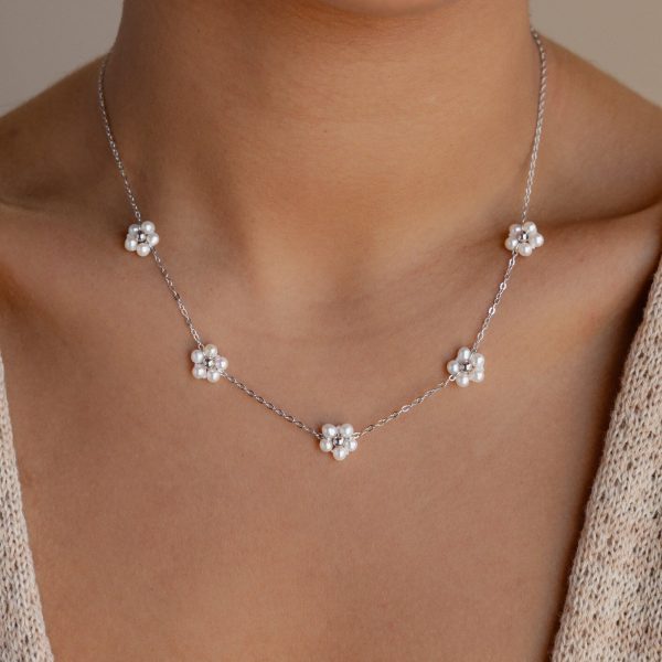 Flower Pearl Station Necklace Online