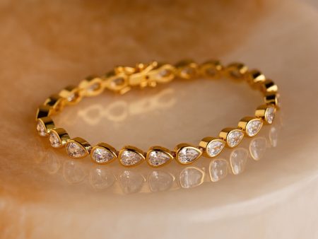 Pear Diamond Tennis Bracelet Supply