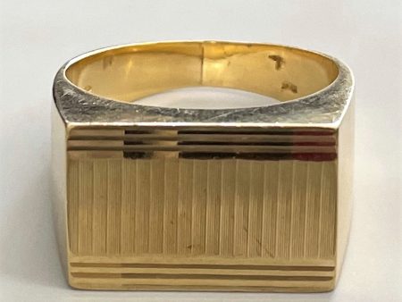 Vintage Austrian Hallmarked Textured Gold Signet Ring | SZ 11 | Supply