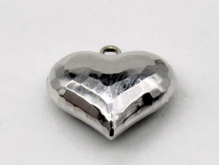 14k White Gold Heart Pendant For Sale