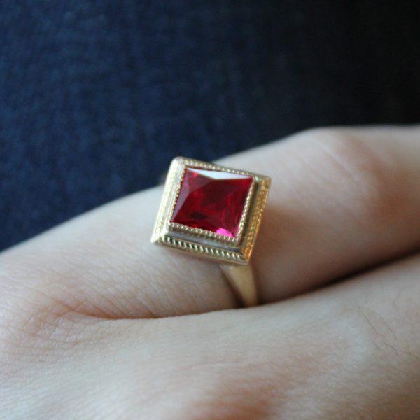 Synthetic Ruby Cocktail Ring | 1.65ct | SZ 6 | Online Hot Sale